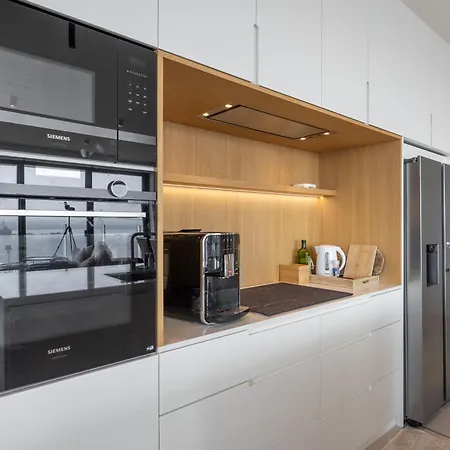 Lecomte - Park With Swimming Pool And Fitness 162 아파트